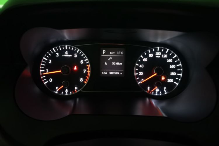 陆风X7 2015款 2.0T 全景尊贵版局部细节14