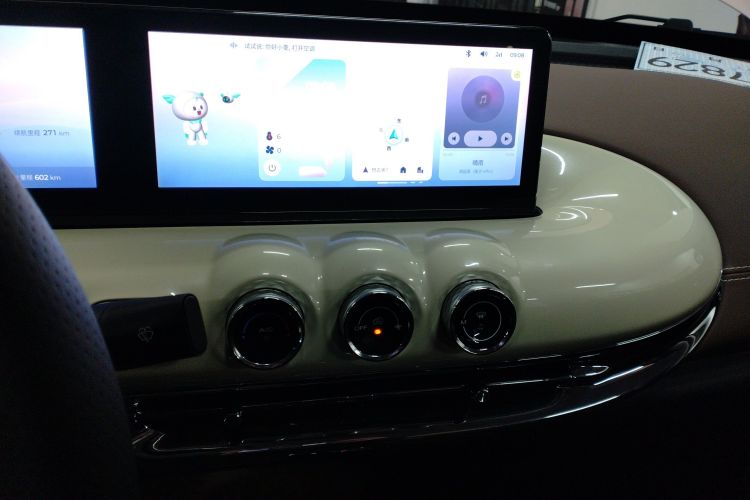 五菱汽车 五菱缤果 2023款 410km 灵犀尊享款局部细节16