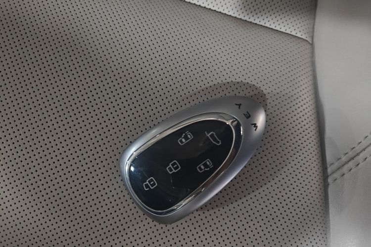 魏牌 高山 2023款 四驱旗舰版中控内饰11