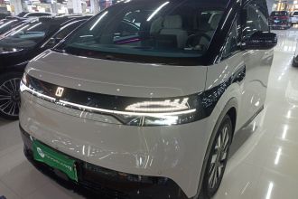 极氪MIX 2025款 长续航智驾版