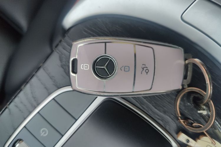 奔驰C级 2019款 C 260 L 运动版中控内饰11