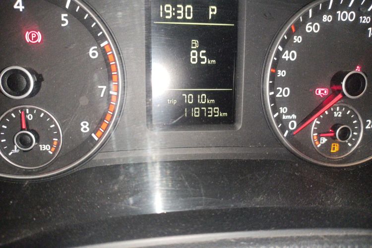 大众 帕萨特 2014款 1.8TSI DSG尊荣版中控内饰15