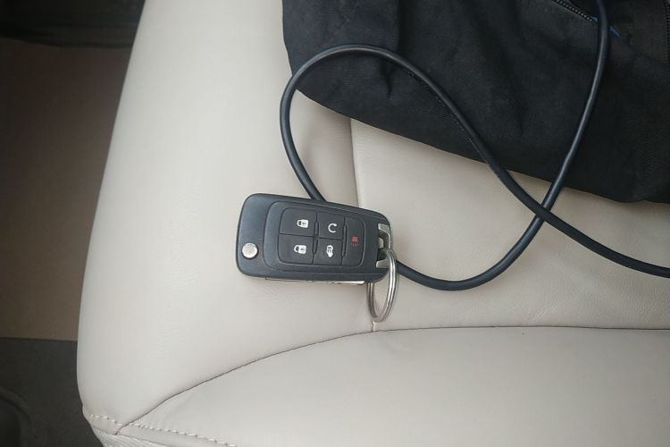 别克GL8 2018款 28T 豪华型 国VI中控内饰7001