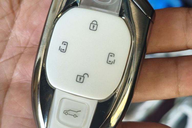 广汽传祺 传祺E9 2023款 E9 MAX中控内饰7001