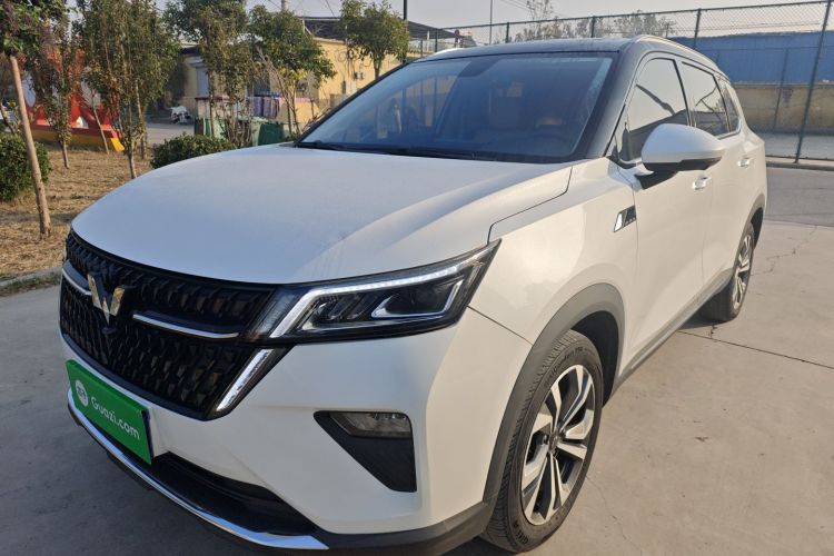 五菱汽车 五菱星辰 2021款 1.5T CVT星曜版车身外观1