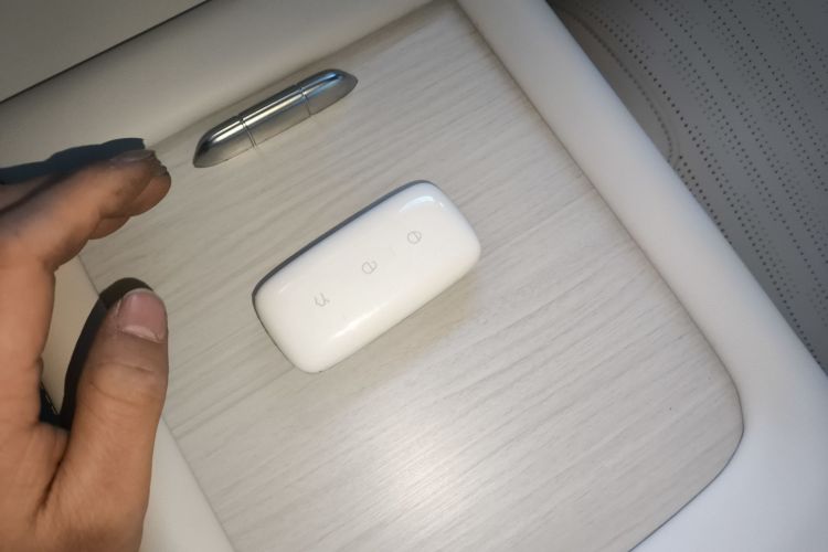 吉利银河 银河L7 2023款 1.5T 115km 星舰中控内饰11