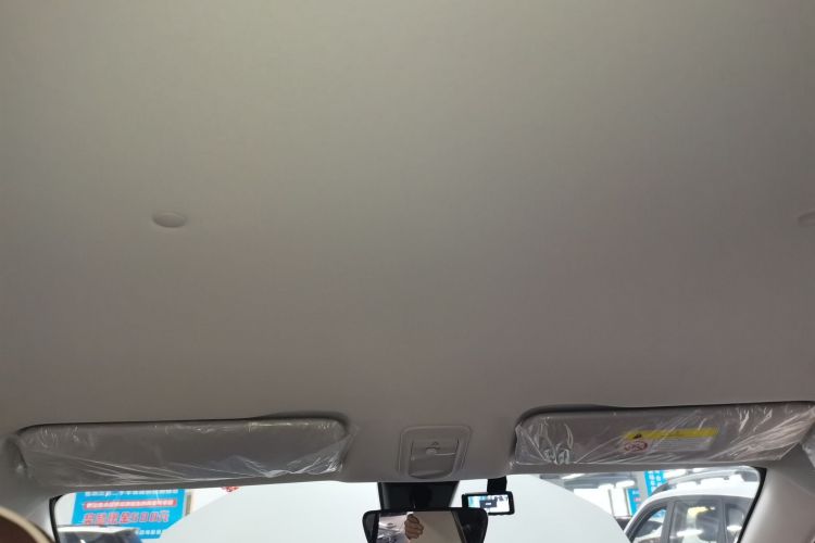 五菱汽车 五菱缤果 2023款 333km 悦享款局部细节22