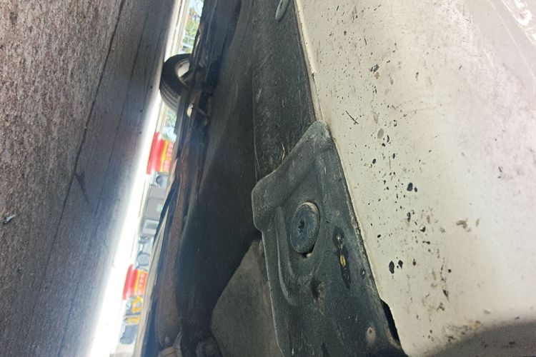 宝马1系(进口) 2008款 120i 自动挡局部细节9001