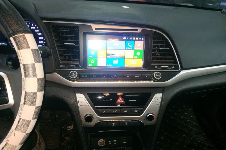 现代 领动 2016款 1.6L 手动智炫·活力型中控内饰16