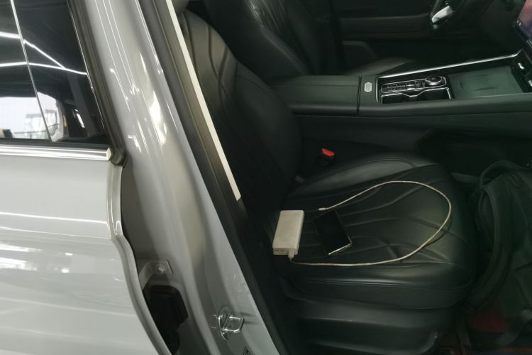 奇瑞 风云T9 2024款 120 长续航版标准型 5座 三元锂局部细节41