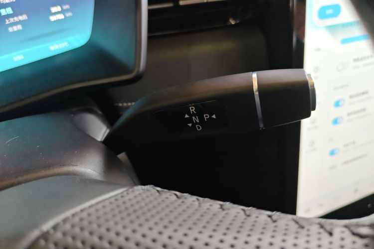 小鹏G3 2022款 G3i 460N+中控内饰18