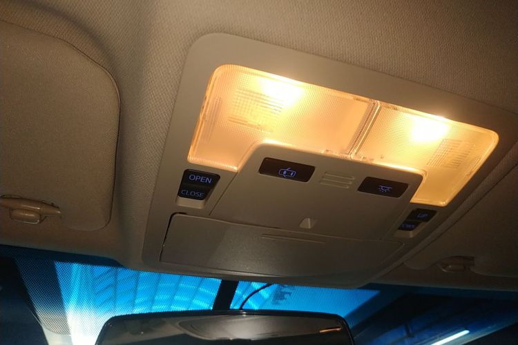 丰田 凯美瑞 2015款 2.0E 精英版中控内饰22