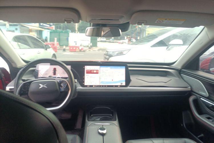 小鹏P7 2020款 后驱长续航智行版中控内饰12