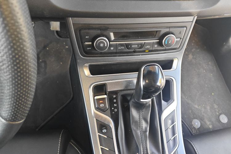 吉利汽车 帝豪 2018款 1.5L CVT向上互联版局部细节18