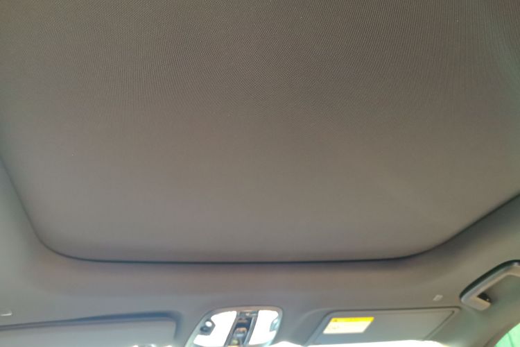 领克09 EM-P 2024款 2.0TD EM-P 四驱HALO 六座中控内饰22