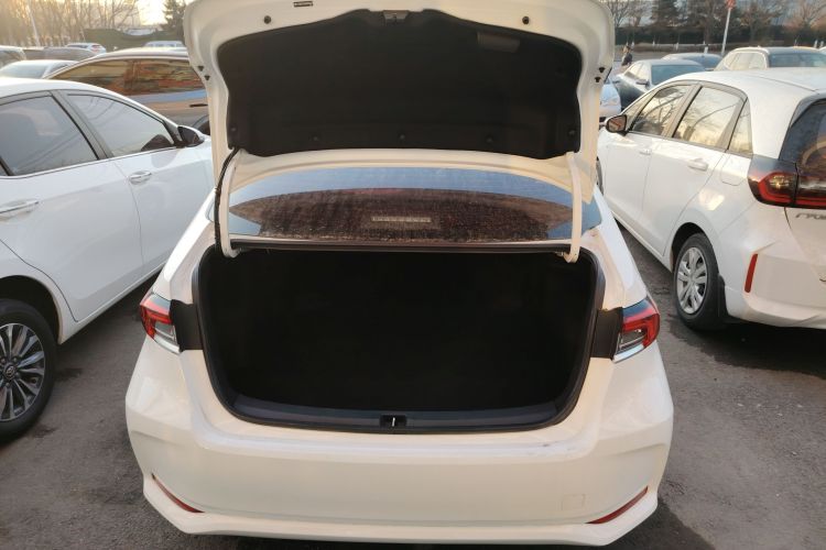 丰田 卡罗拉 2019款 1.2T S-CVT GL-i精英版局部细节23