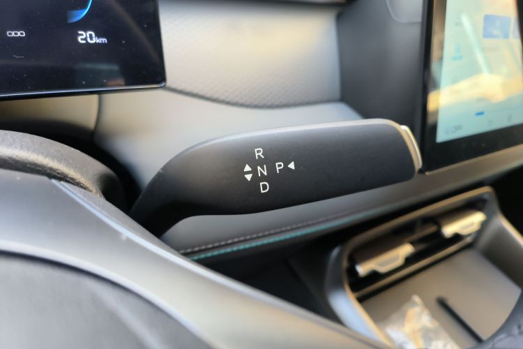 比亚迪 秦PLUS 2025款 DM-i 智驾版 128KM进取型中控内饰18