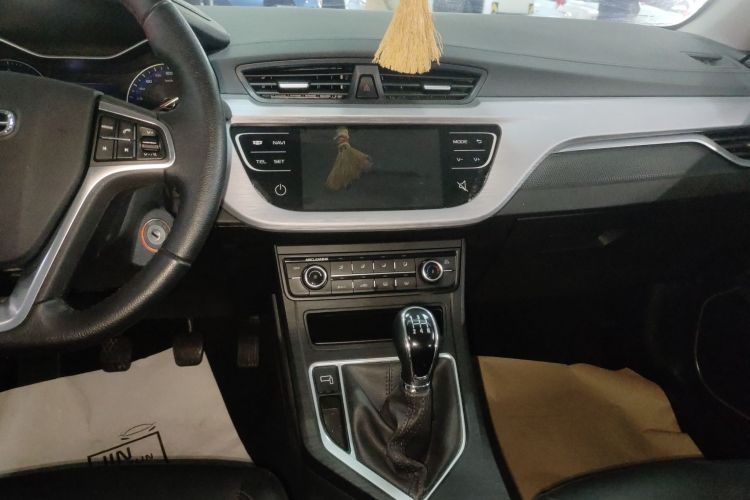 吉利汽车 远景 2020款 1.5L 手动亚运版中控内饰16