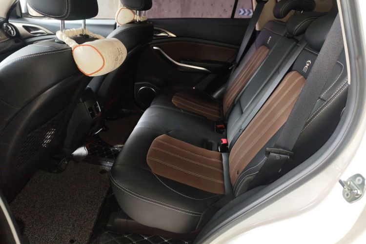 比亚迪 宋新能源 2017款 宋DM 1.5TID 全时四驱豪华型中控内饰21