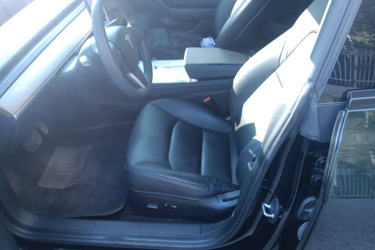 特斯拉 Model 3 2021款 标准续航后驱升级版局部细节19