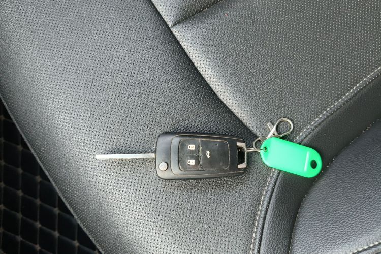 别克 英朗 2021款 改款 典范 1.5L 自动精英型中控内饰7001