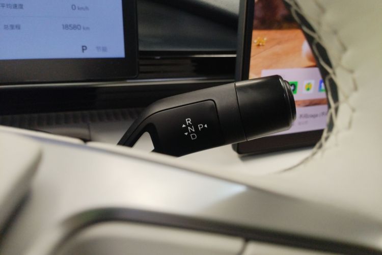 吉利银河 银河E5 2024款 440km 探索版中控内饰18