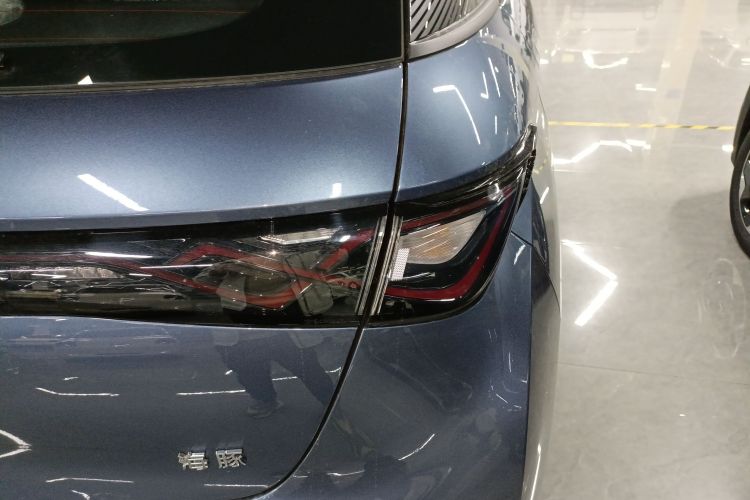 比亚迪 海豚 2025款 420km 自由版车身外观9