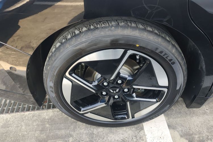 五菱汽车 五菱星光 2025款 610km 智能旗舰型车身外观6008