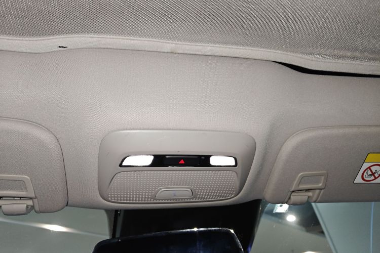 小鹏P7 2022款 480N+局部细节22