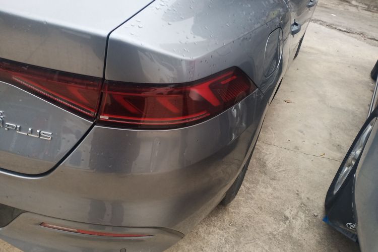 比亚迪 秦PLUS 2024款 荣耀版 DM-i 55KM领先型车身外观9