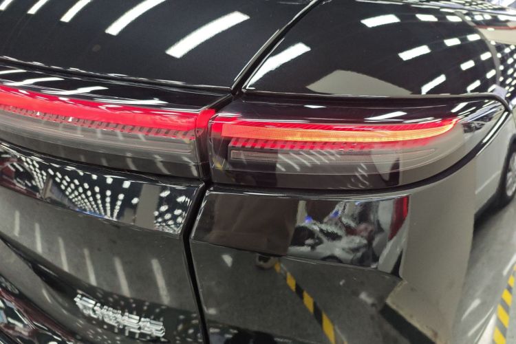 蔚来ES6 2023款 75kWh车身外观9