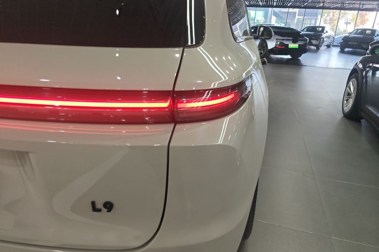 理想汽车 理想L9 2022款 Max车身外观6006