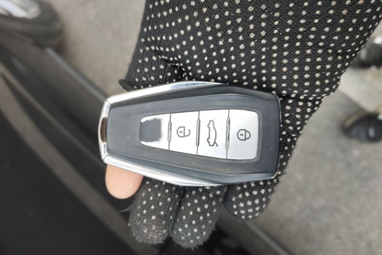 吉利汽车 远景X6 2020款 1.4T 手动尊贵型中控内饰11