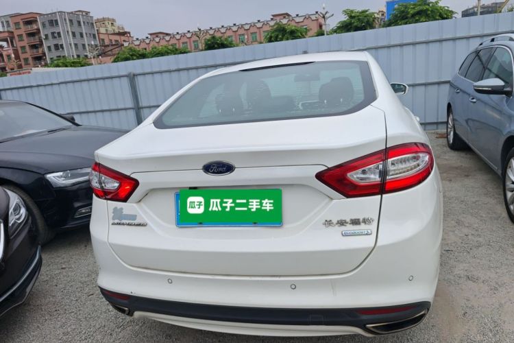 福特 蒙迪欧 2013款 1.5L GTDi180时尚型车身外观6