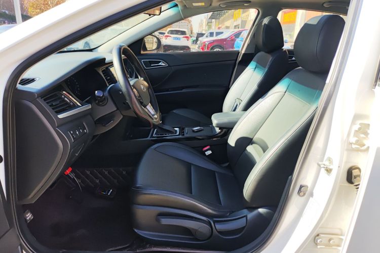 现代 名图 2017款 1.8L 自动智能型GLS 国V中控内饰19