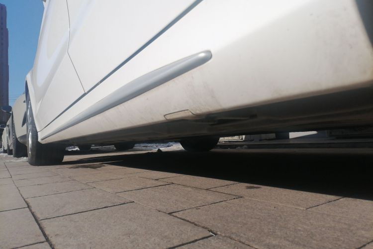 奔驰C级 2018款 C 180 L 时尚型运动版局部细节9002