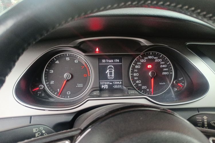 奥迪A4L 2015款 35 TFSI 自动标准型局部细节14