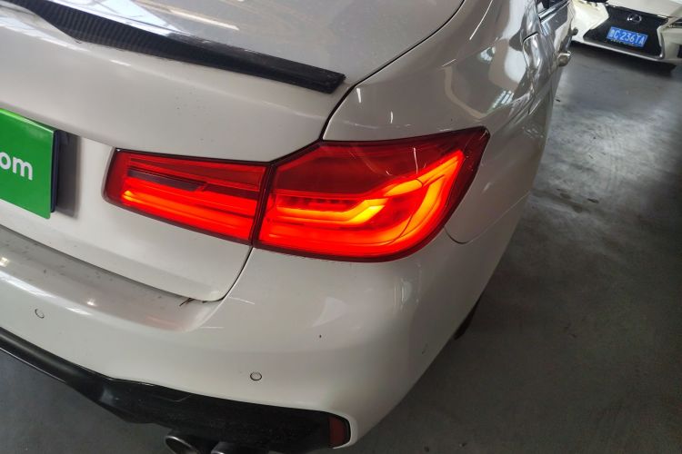 宝马5系 2020款 530Li 领先型 M运动套装车身外观6006