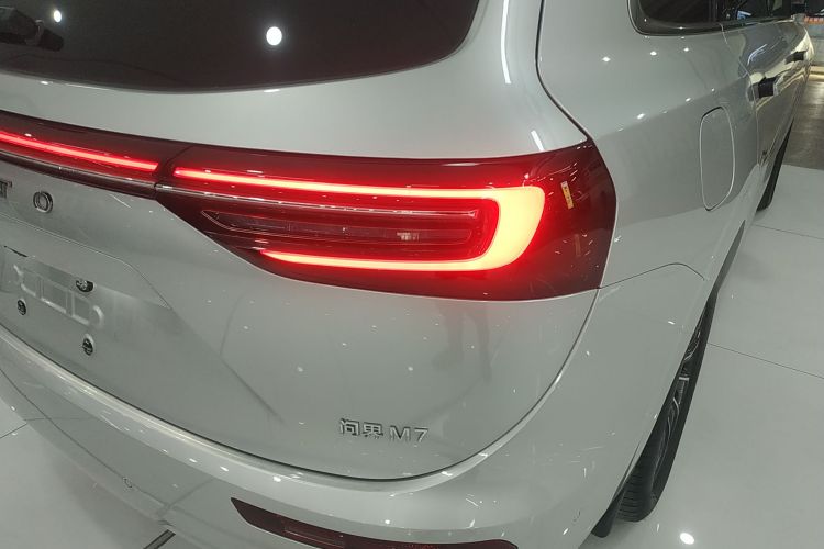 鸿蒙智行 问界M7 2024款 1.5T 四驱Plus版 5座车身外观6006