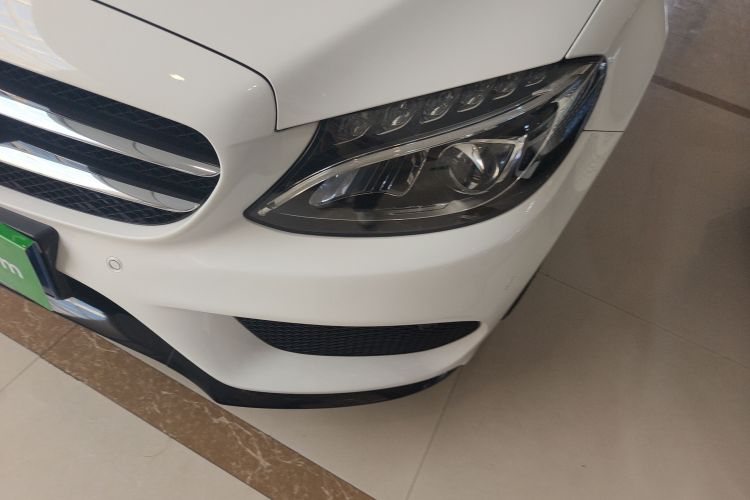 奔驰C级 2016款 C 200 运动版局部细节36