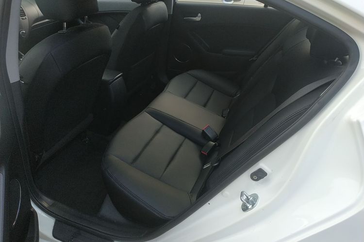 起亚K3 2016款 1.6L 自动GLS中控内饰21