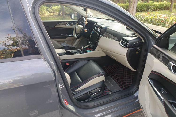 领克02 2018款 1.5T DCT两驱耀Pro版 国V局部细节9005