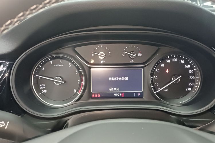 别克 君威 2024款 25T 超享版中控内饰14