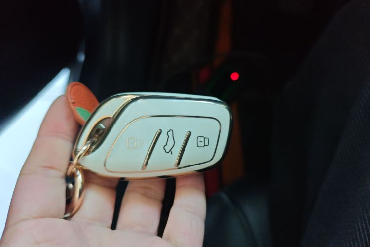 荣威i5 2023款 1.5L CVT豪华版中控内饰11