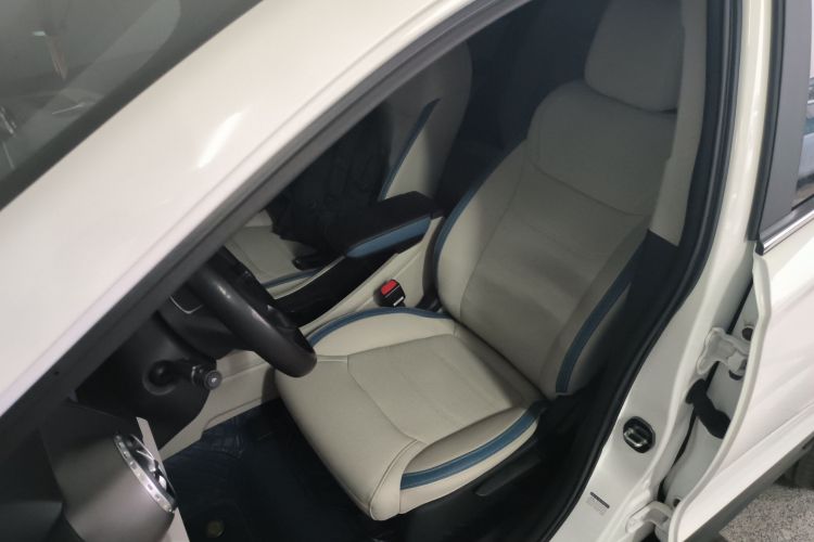 比亚迪 元Pro 2023款 401KM豪华型中控内饰19