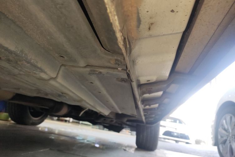 广汽传祺 传祺GS8 2017款 320T 四驱豪华智联版（七座）局部细节9001