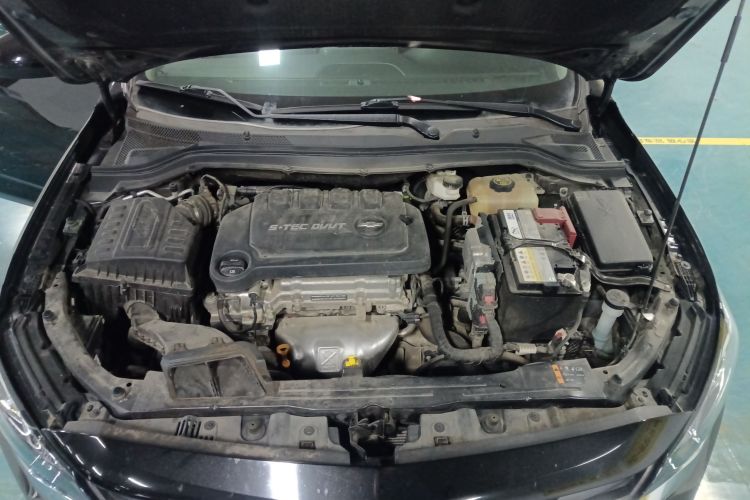 雪佛兰 科鲁泽 2022款 320 自动悦享天窗版局部细节24