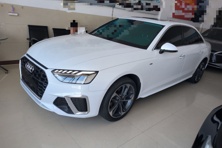 奥迪A4L 2023款 40 TFSI 时尚动感型车身外观4