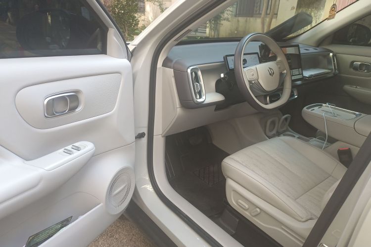 零跑汽车 零跑B10 2025款 510悦享版中控内饰7003