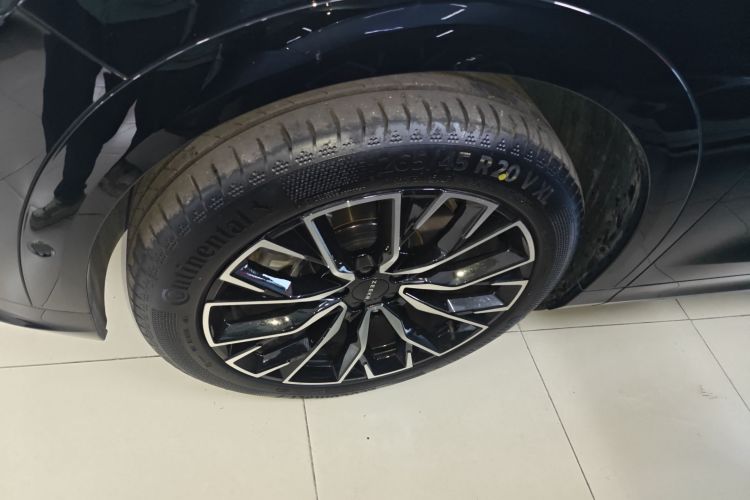 极氪7X 2025款 75kWh 后驱智驾版车身外观6007